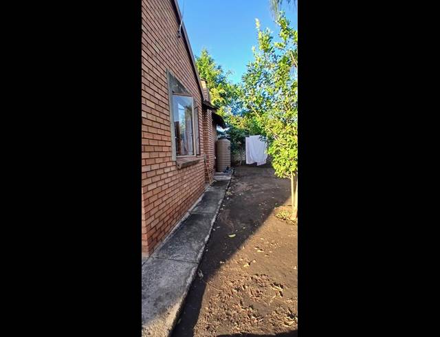 3 BEDROOM HOUSE FOR SALE IN AKASIA